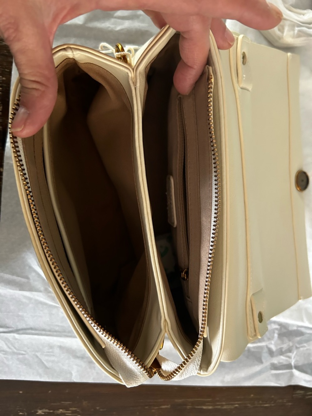🔥 LouiMeiz off white color luxury bag , fine leather beautiful hardware NWT - Picture 6 of 8